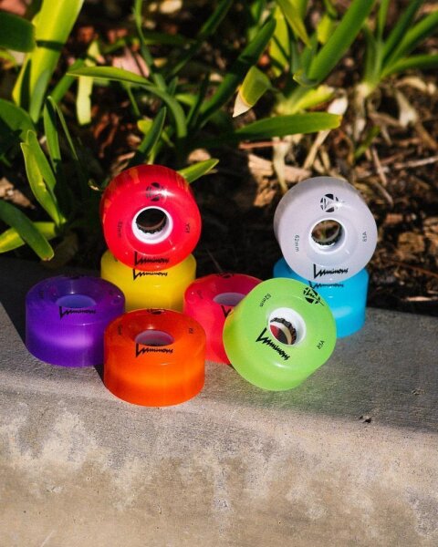 Luminous Rolle 62mm 85A Yellow