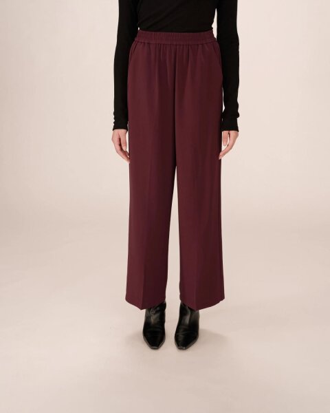 Hose G&M Noblesse 13006 Bordeaux